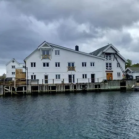 Lofoten Sea House Hostal Kabelvåg