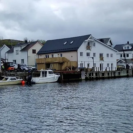 Lofoten Sea House *